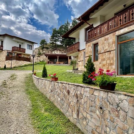 Farmhopping Village Dobărsko Buitenkant foto